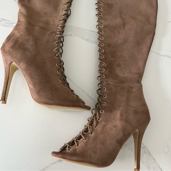 Thigh High Boots Heeled Laced Peep Toe Light Brown - Picture 5 of 7